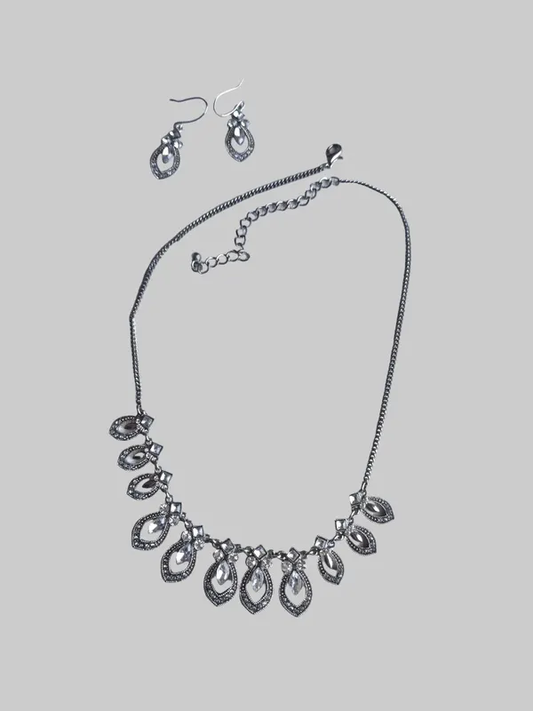Silver Tone Diamante Necklace & Drop Earrings