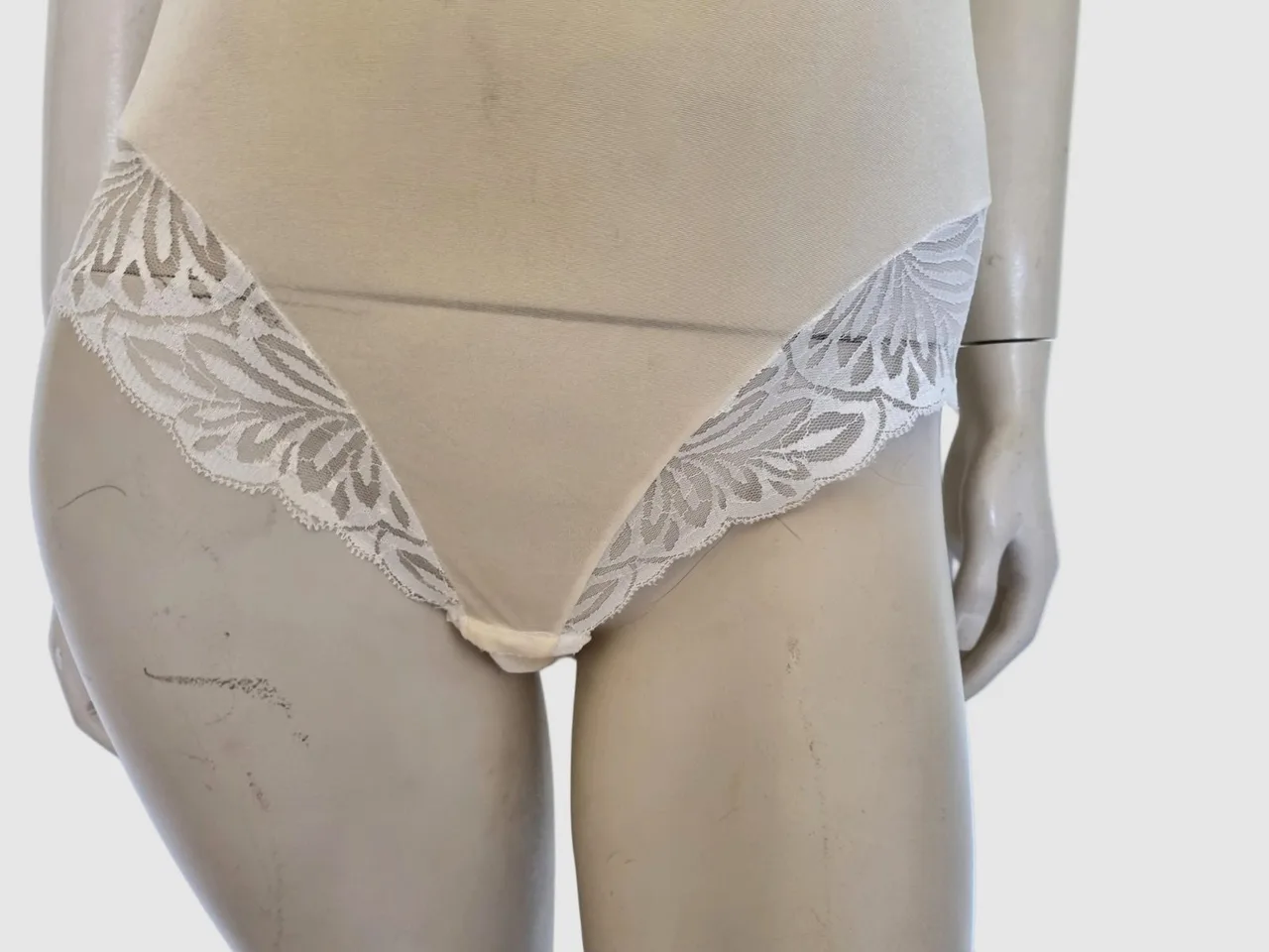 1980s Vintage Cream and White Teddy, Bodysuit, by Kayser - S to M – photo 4
