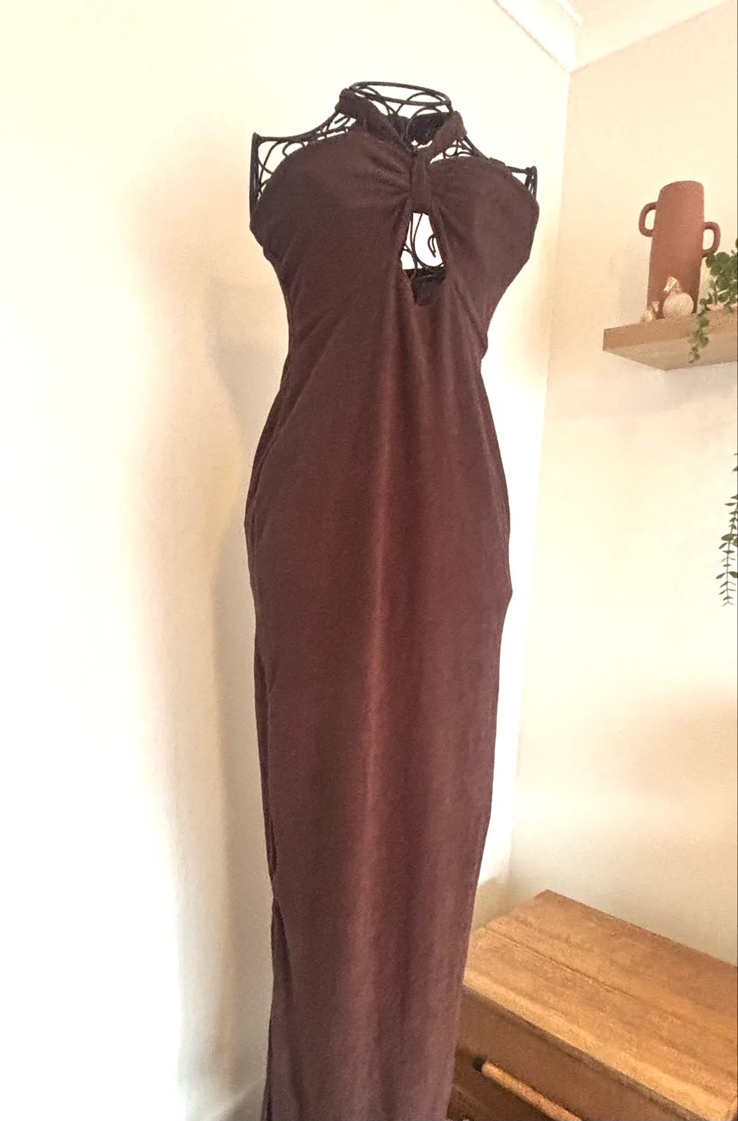 PrettyLittleThing Chocolate Brown Terry Towelling Halter Maxi Dress – photo 4