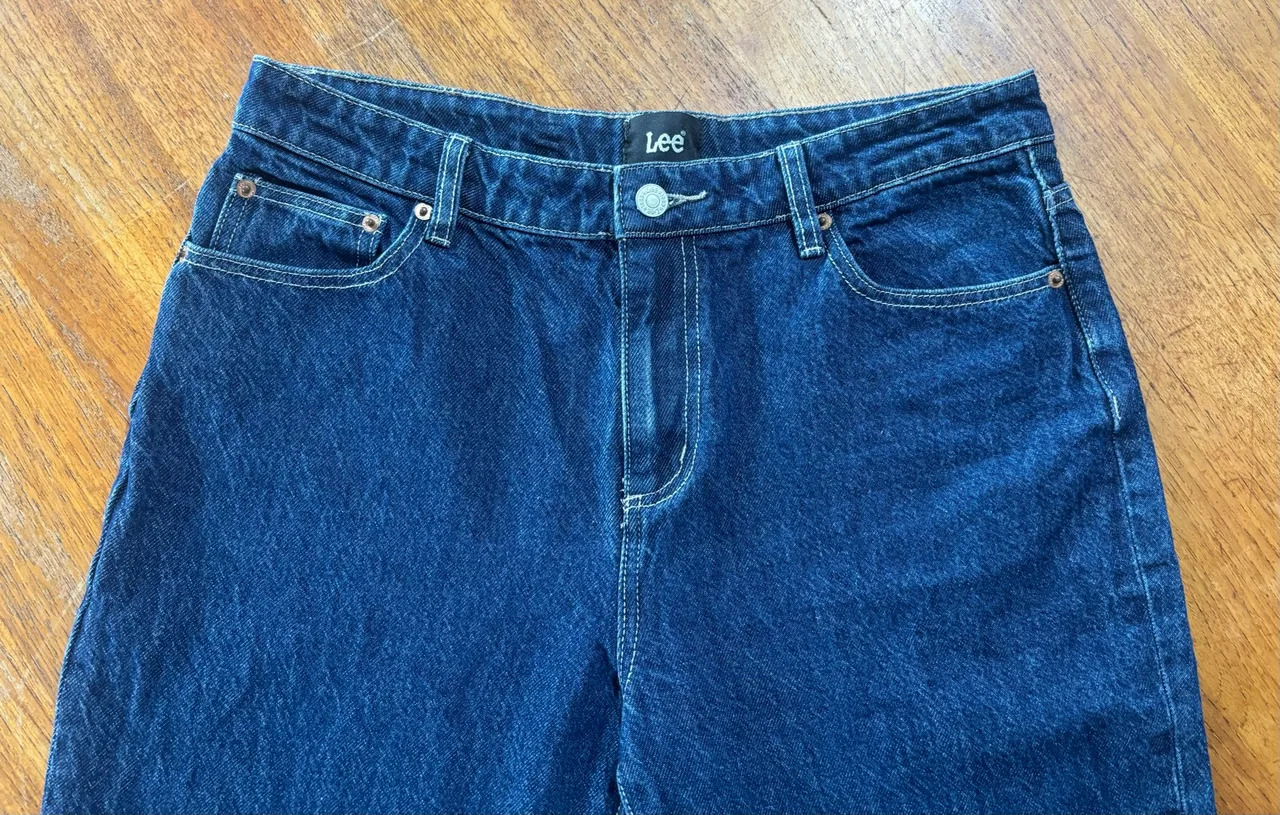 Lee "Mid Slim Straight" Denim Jeans - Size 12 – photo 4