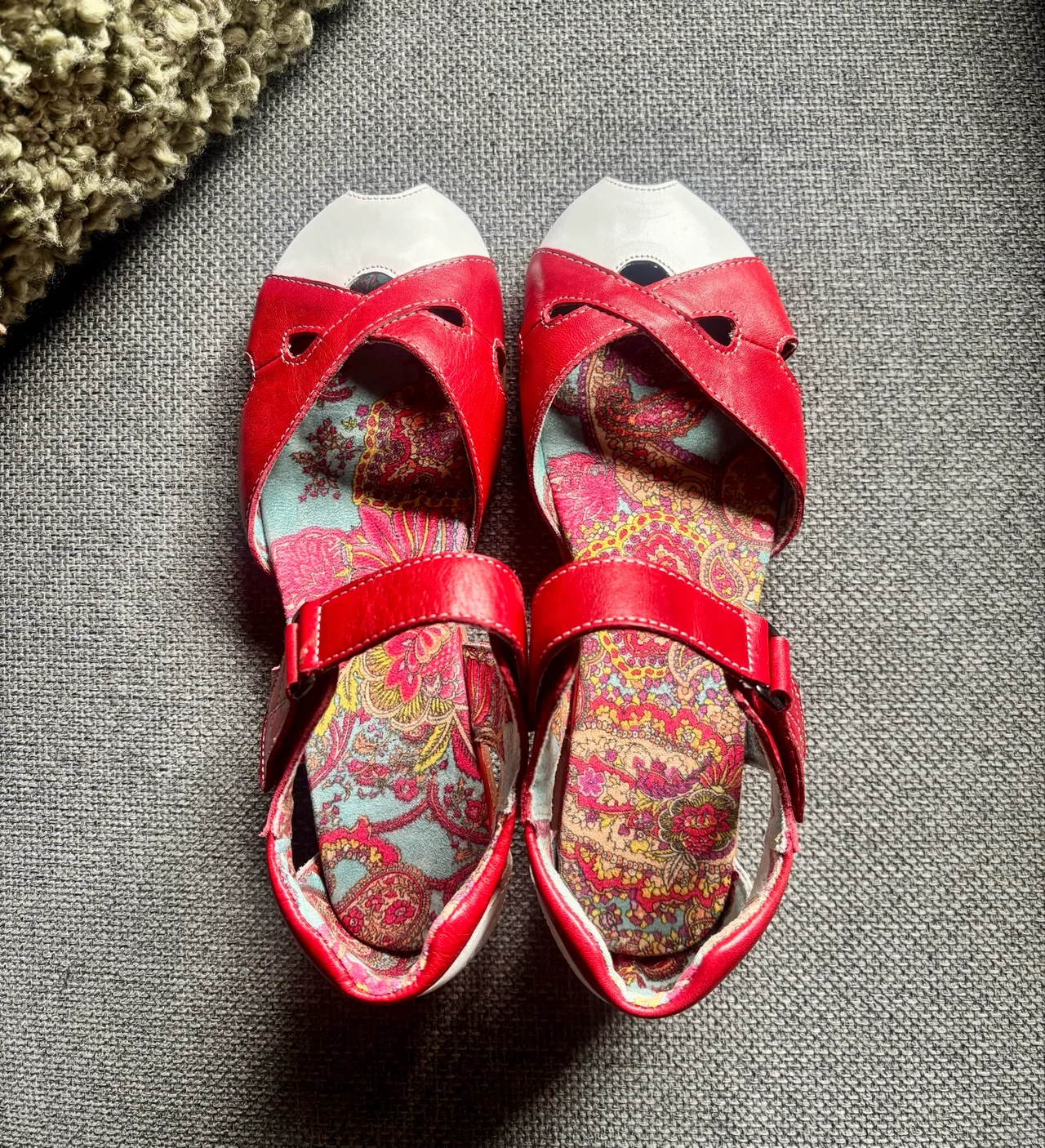 "DV8 by Dolce Vita 'Kamcord' Red Strappy Crossover Wedge Sandals" – photo 2