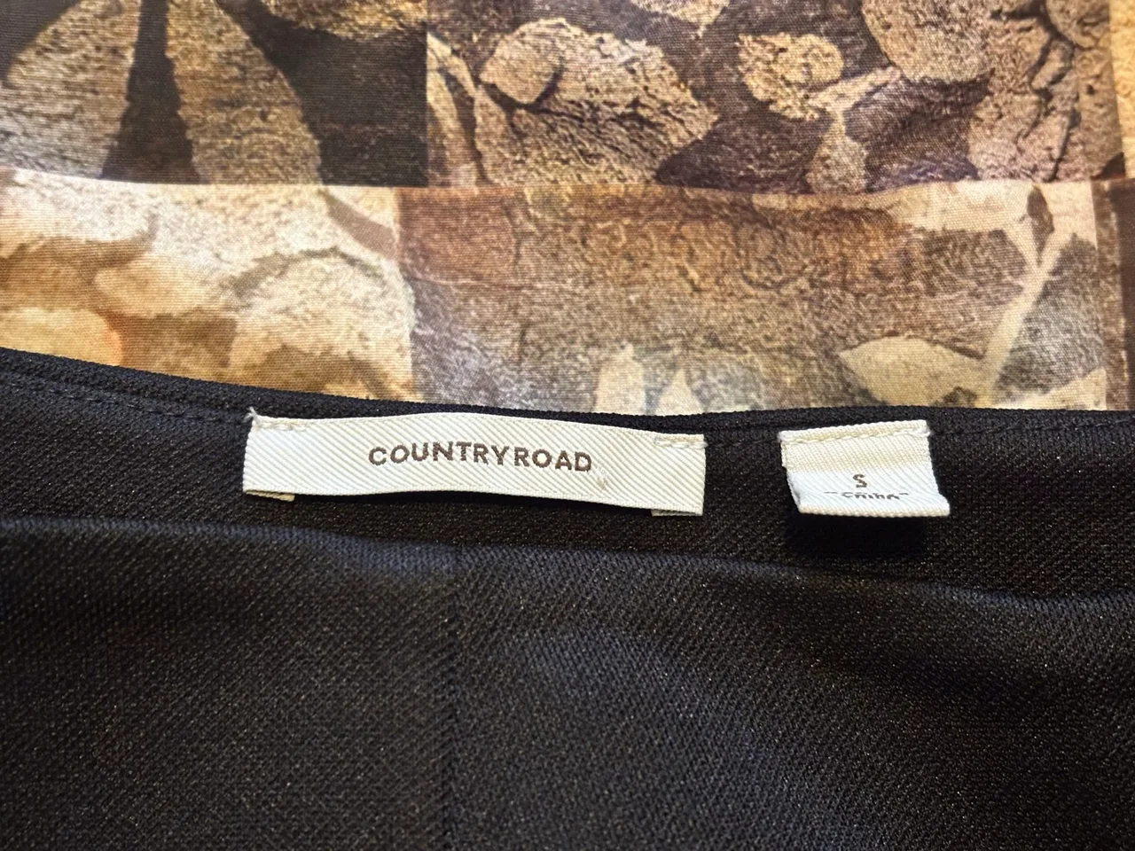Country Road Black Trumpet Flare Mini Skirt. – photo 2
