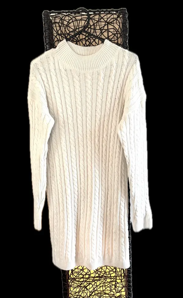 Minx & Moss Cream Cable Knit Dress