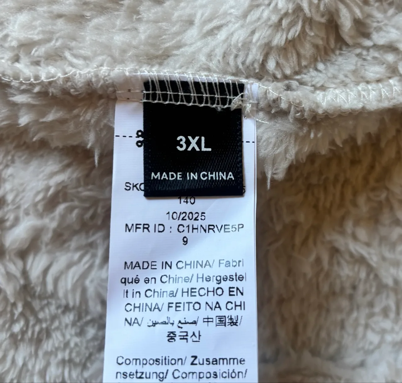 Cozy Hooded Faux Fur Fleece Cable Knit Vest – photo 7