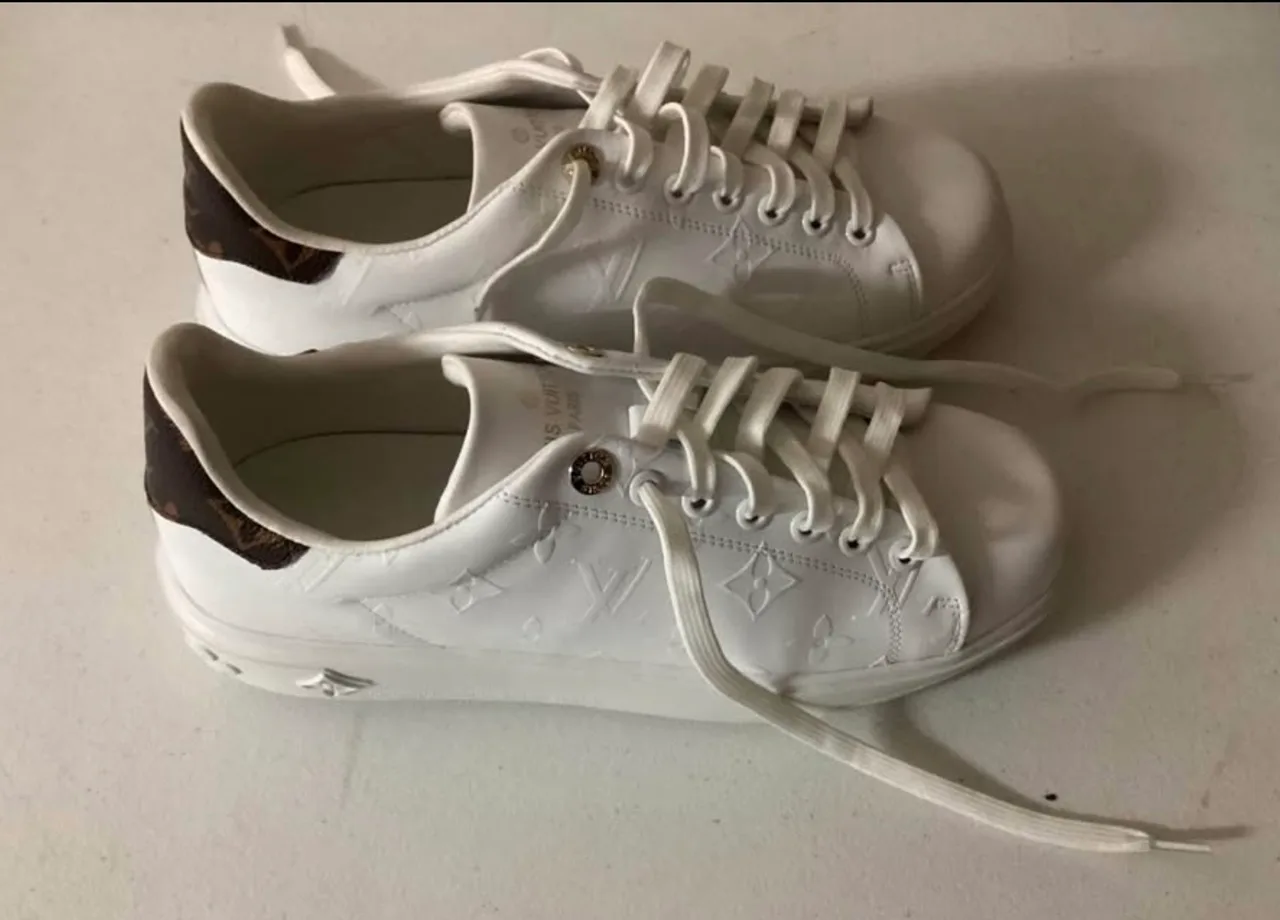 Louis Vuitton women’s shoes – photo 3
