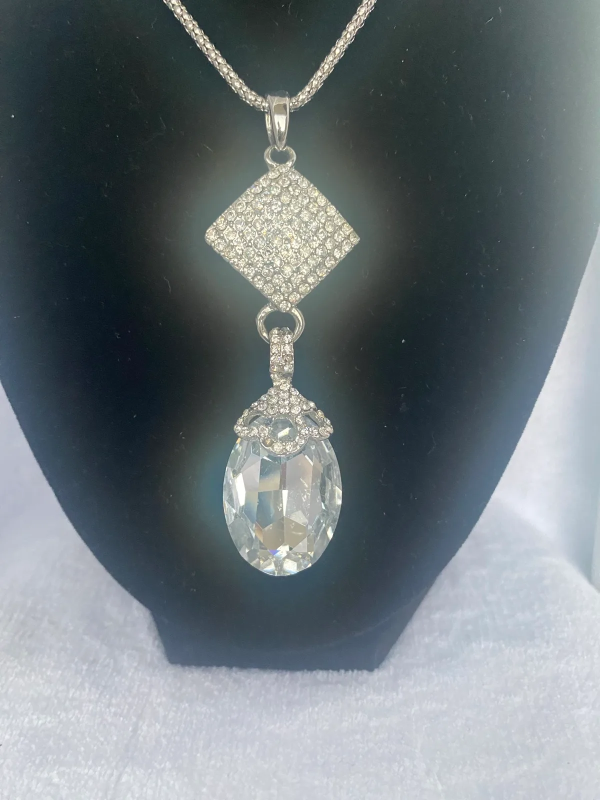 Woman necklace — photo 2