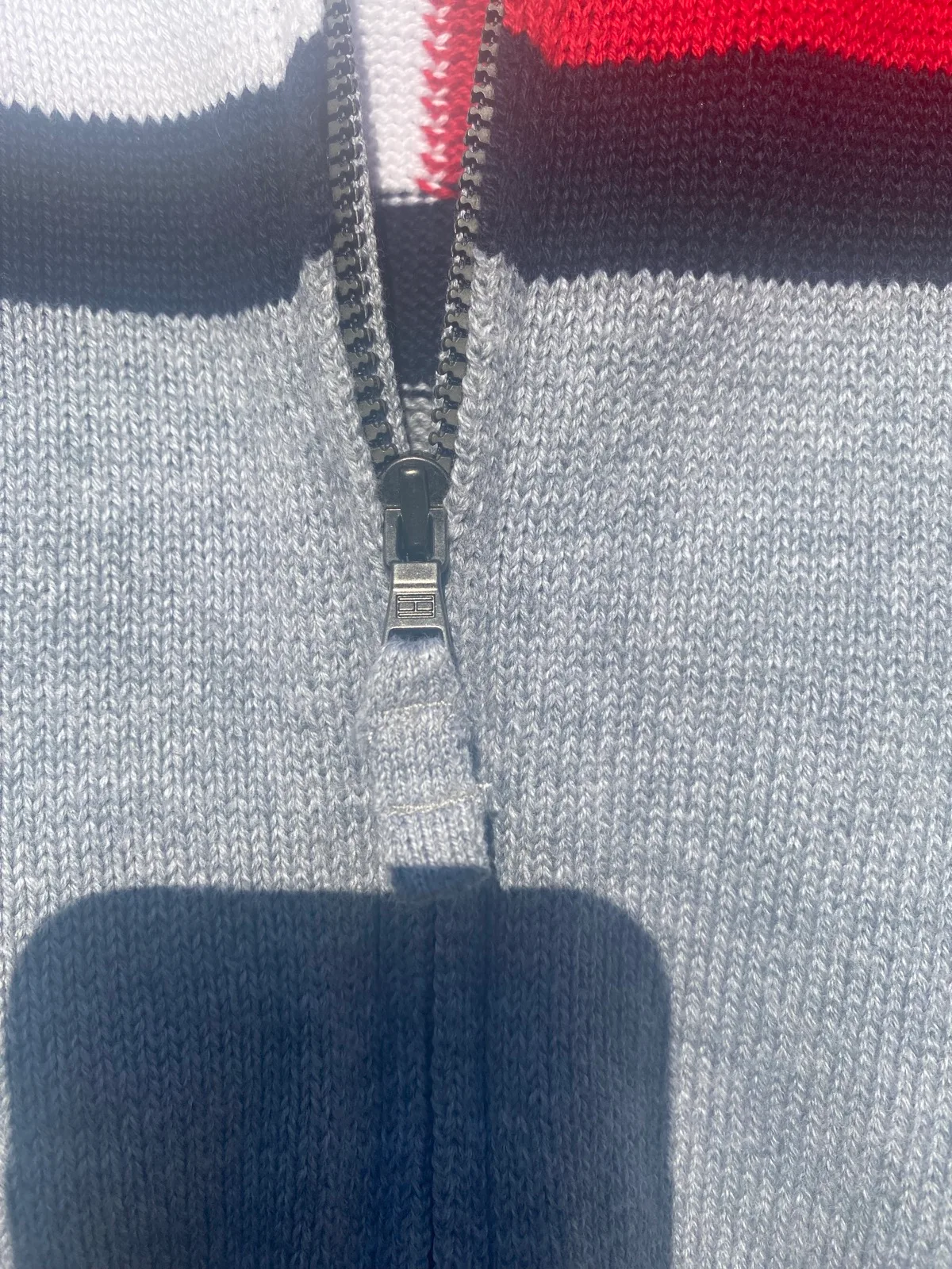 Tommy Hilfiger boy zip jacket with hoodie size 18 months — photo 6