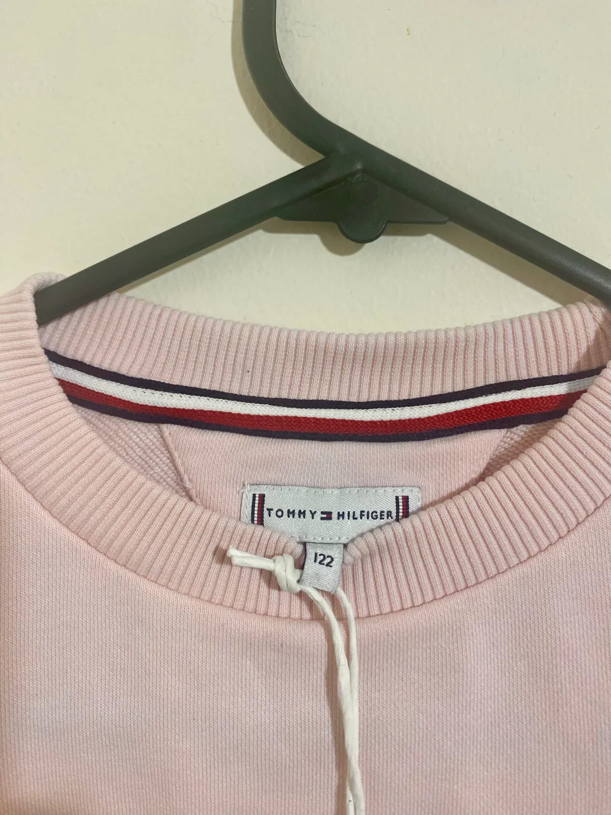 Tommy Hilfiger girl top size 7 — photo 3