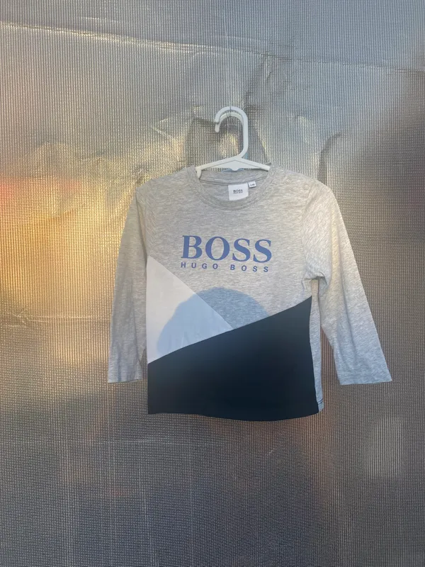 Boss Hugo long sleeve colour block logo crew neck t-shirt 2-3 years