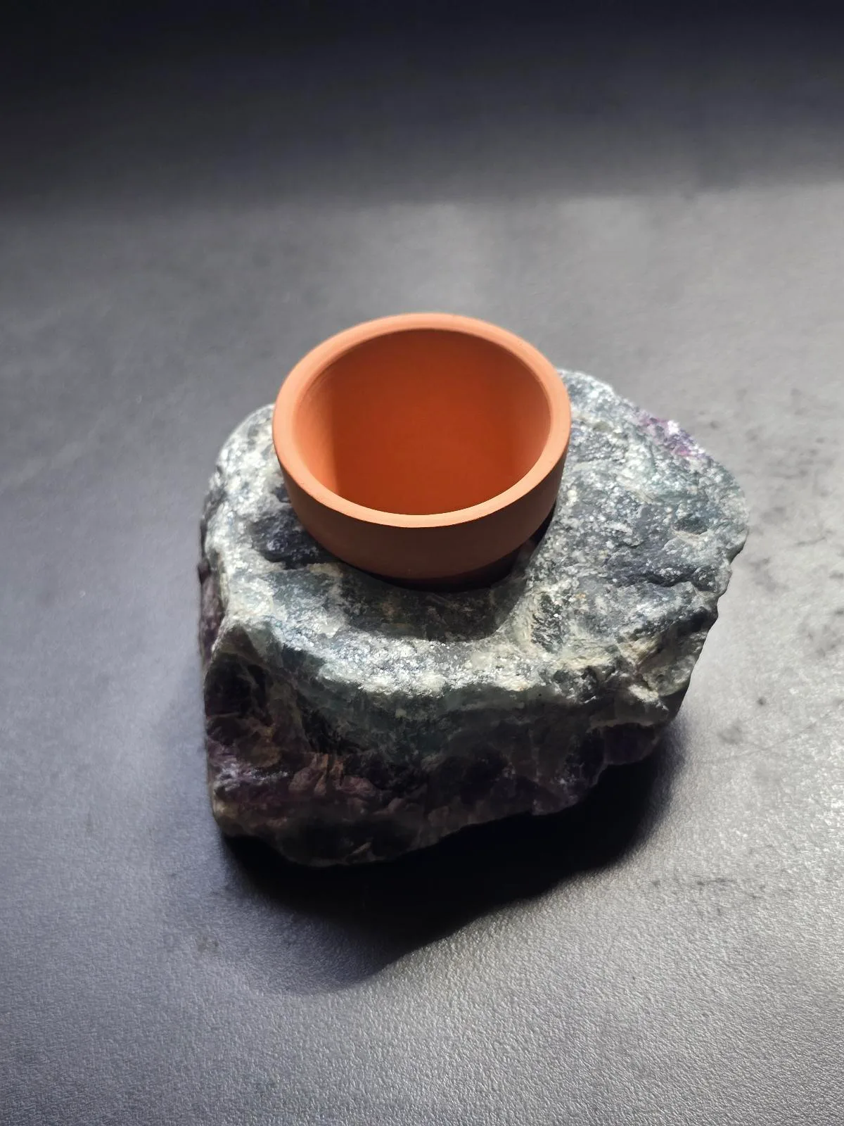 Plant holder – photo 3