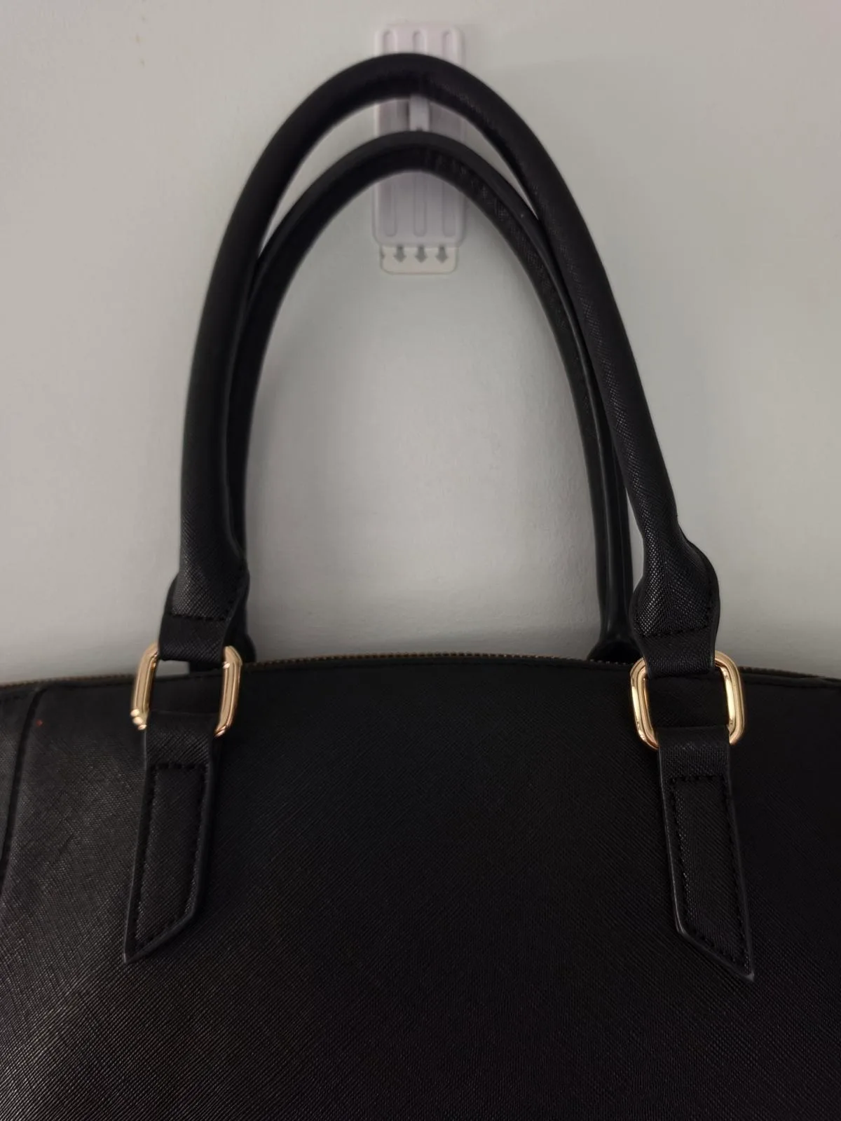Colette by Colette Hayman Black Geometric Textured Tote Bag — photo 8
