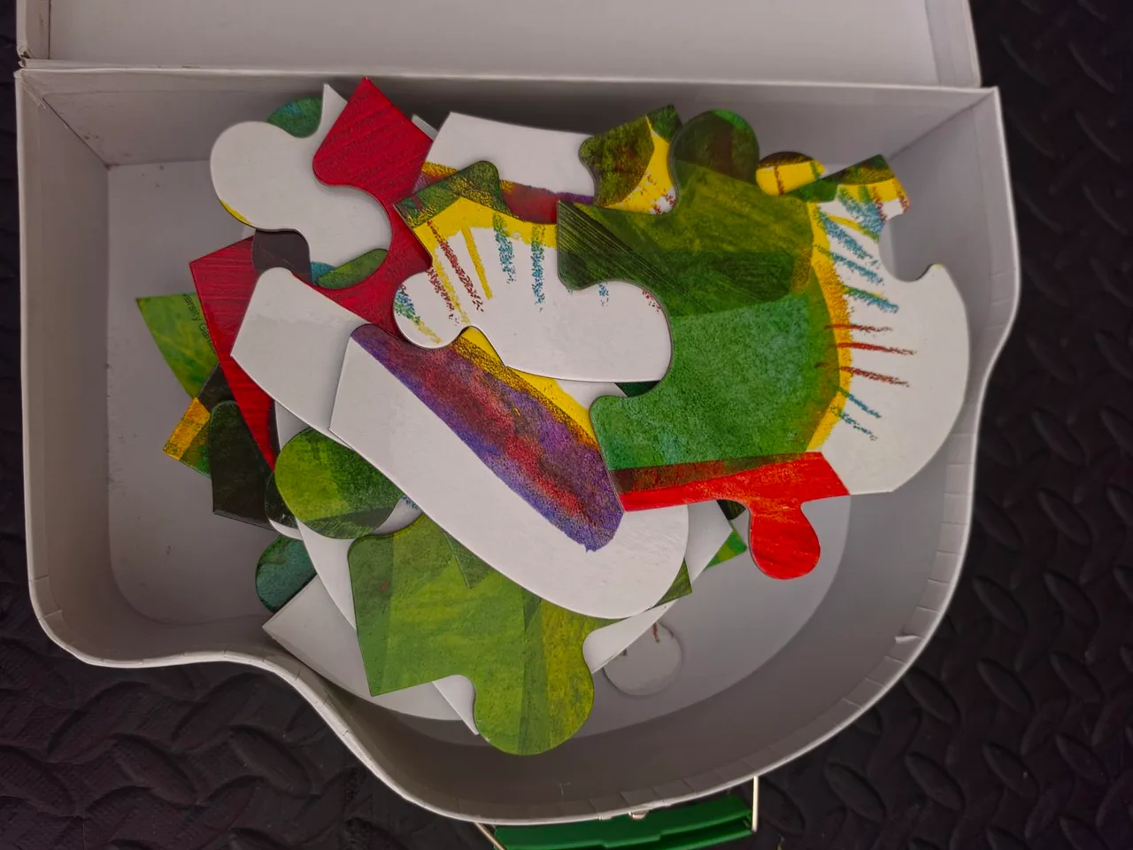 The Very Hungry Caterpillar 2-Sided Floor Puzzle by Eric Carle — photo 5