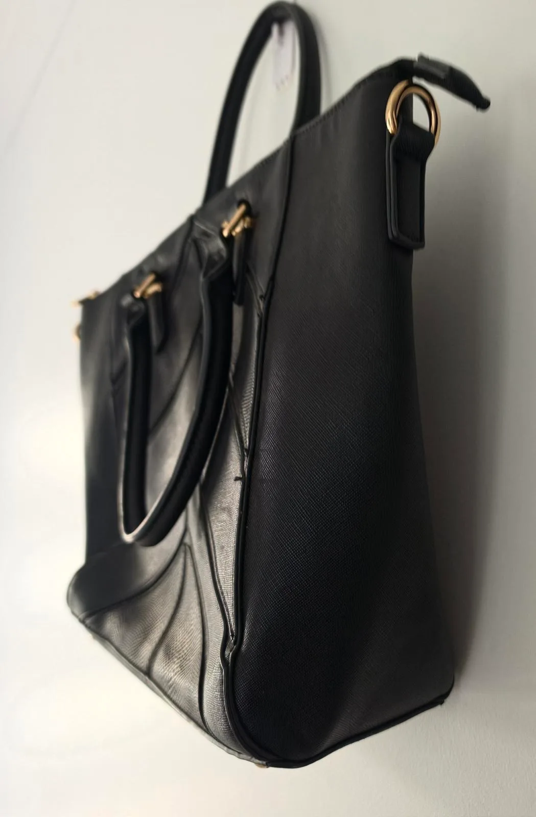 Colette by Colette Hayman Black Geometric Textured Tote Bag — photo 4