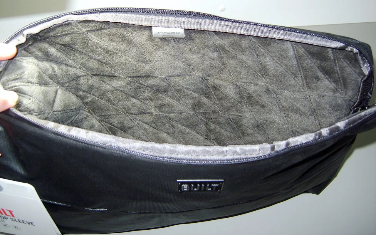 BUILT® NYC 16" Designer Laptop Sleeve — photo 2