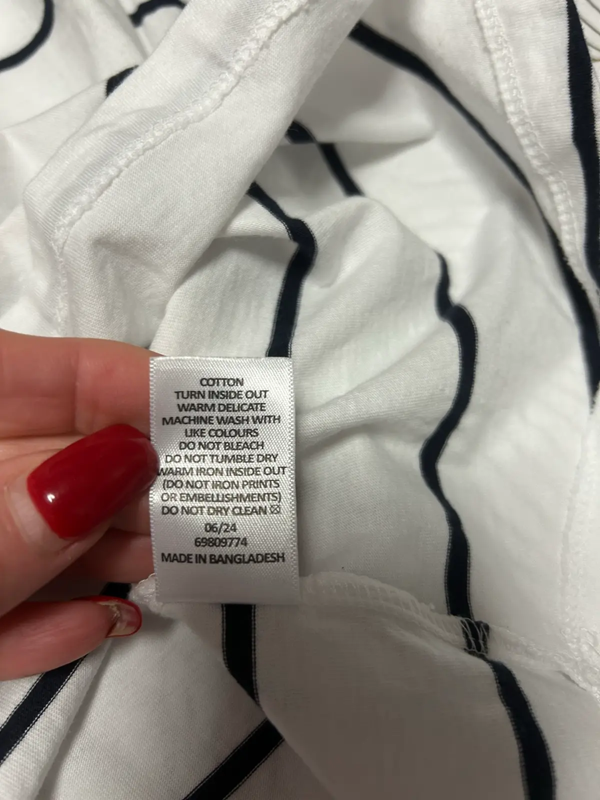 Target white/black striped tee – photo 5
