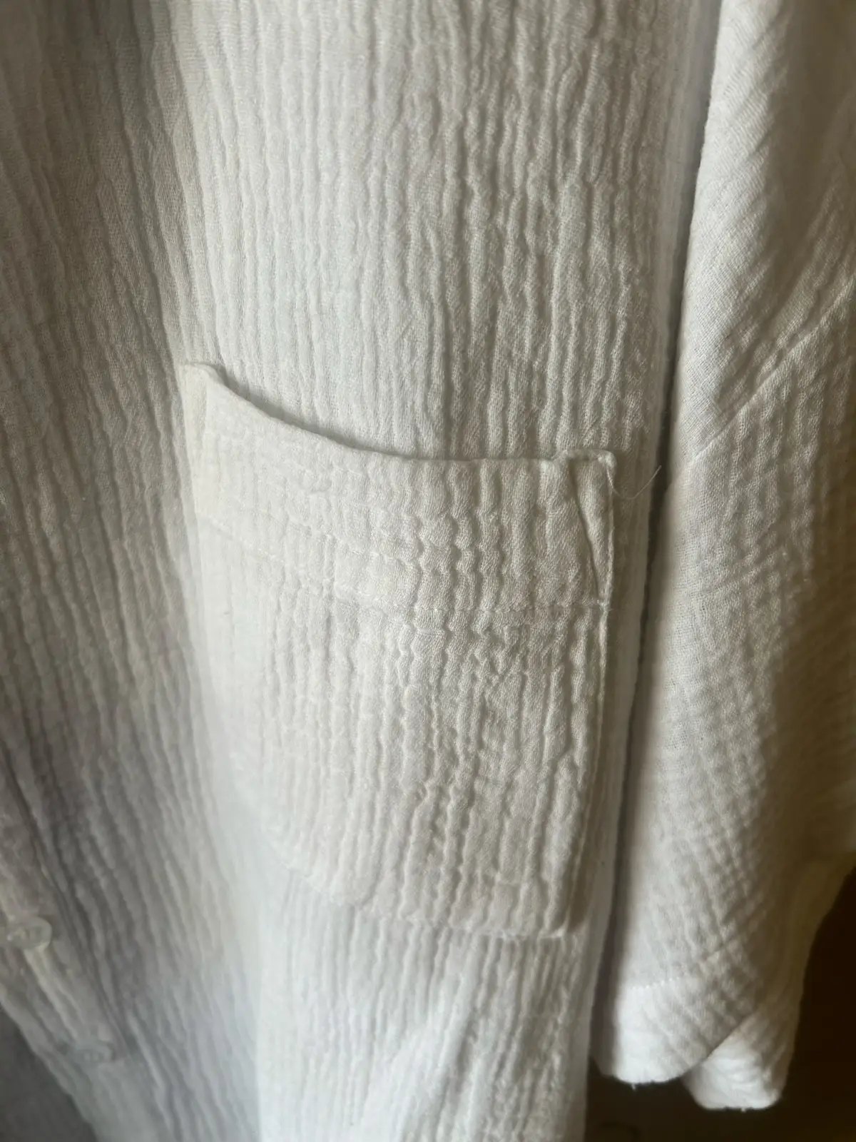 Showpo white short sleeve shirt – photo 2