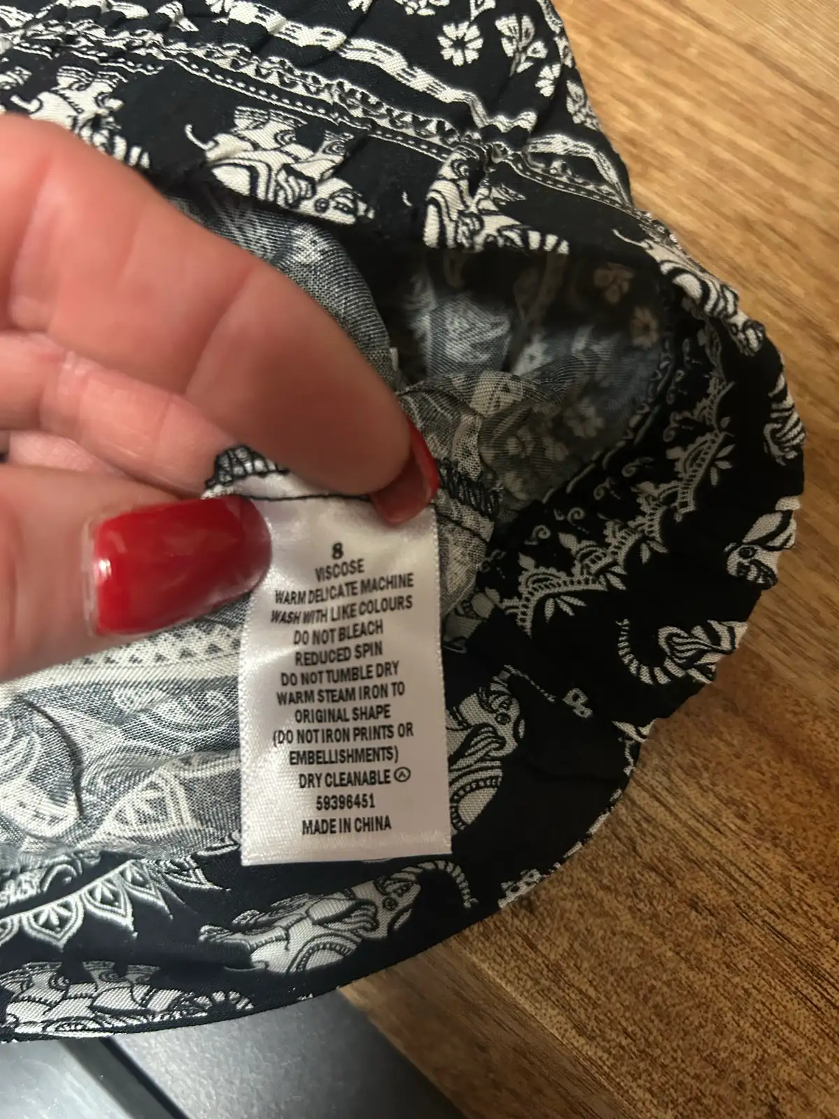 Lily loves black/white elephant print shorts – photo 6