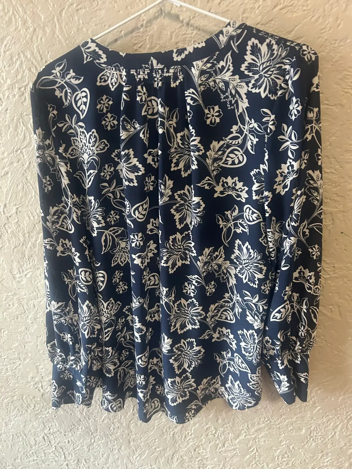 Target preview long sleeve navy floral shirt – photo 4