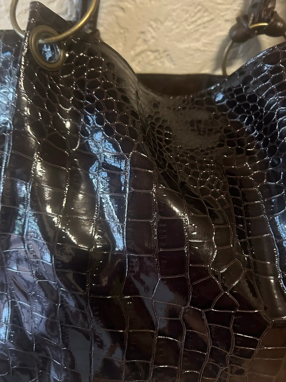 Dark brown crocodile effect shoulder bag – photo 2