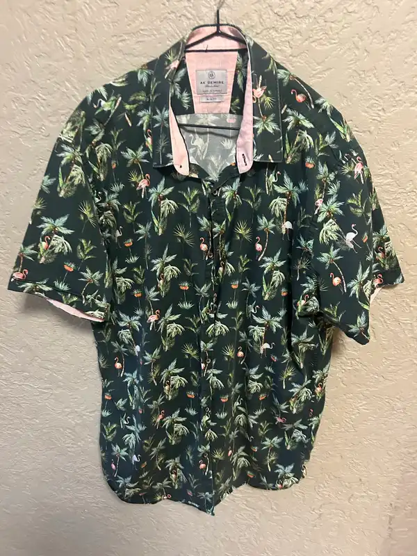 AK Demire men’s short sleeve shirt