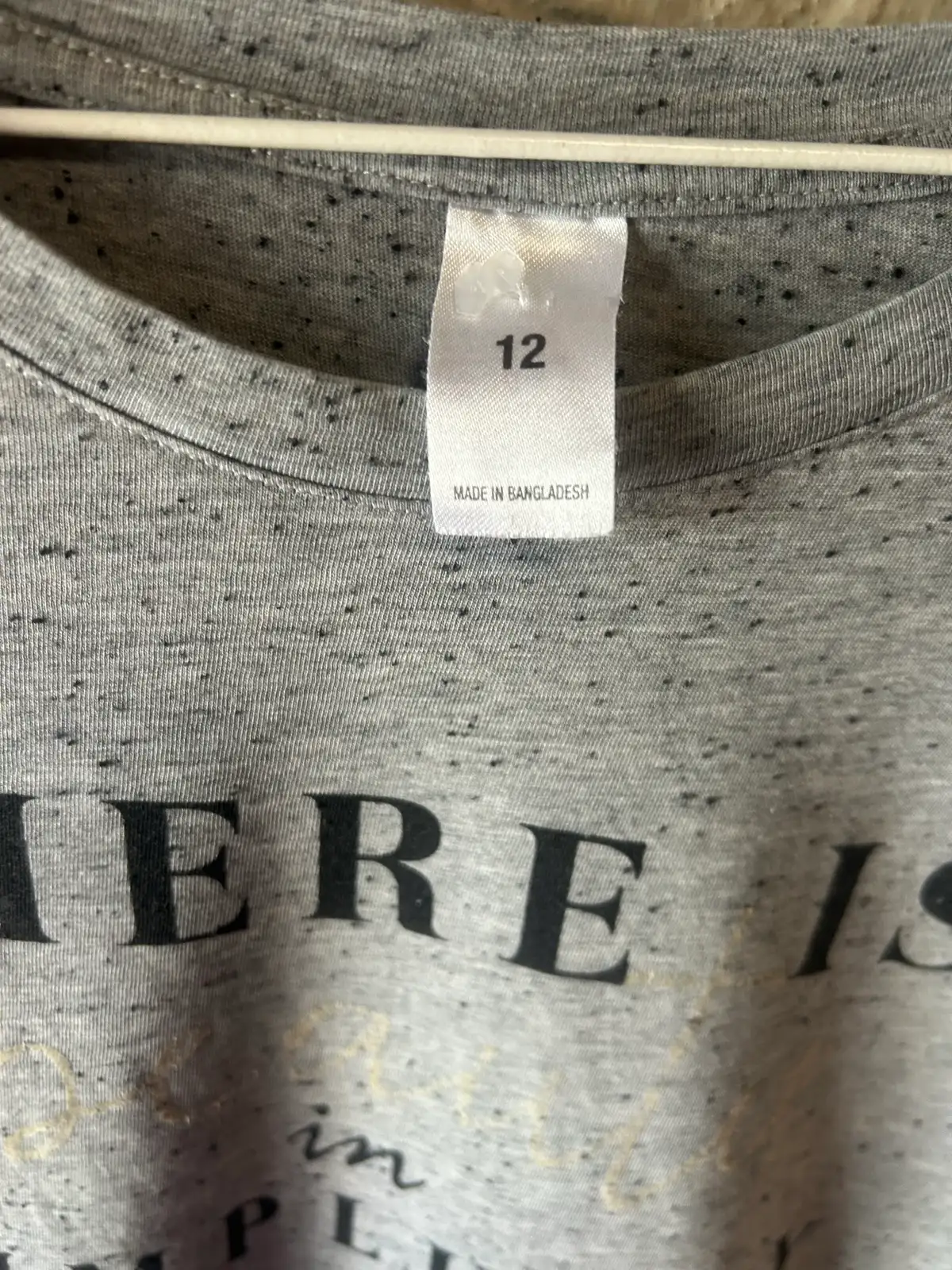 Women’s grey tshirt with graphic – photo 2