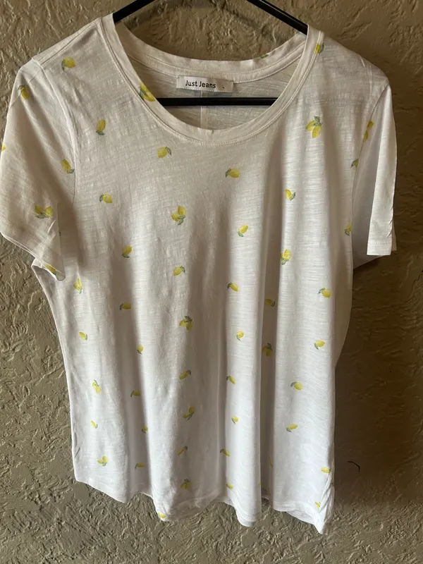 Just jeans white lemon print tee