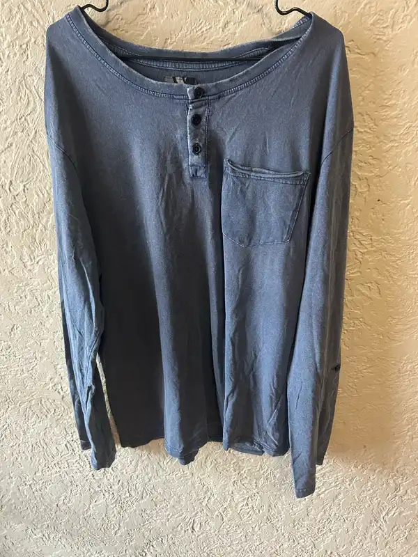 Men’s Xchange blue long sleeve Henley