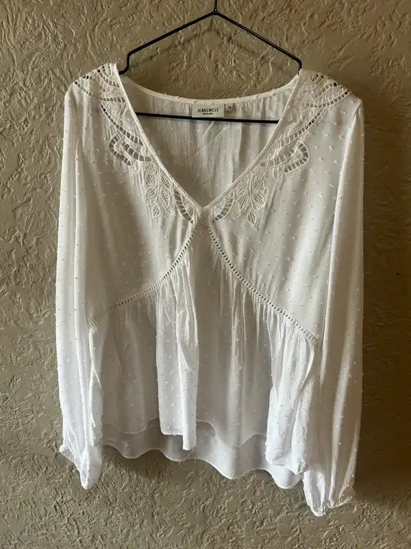 Jeanswest white 3/4 sleeve lace blouse
