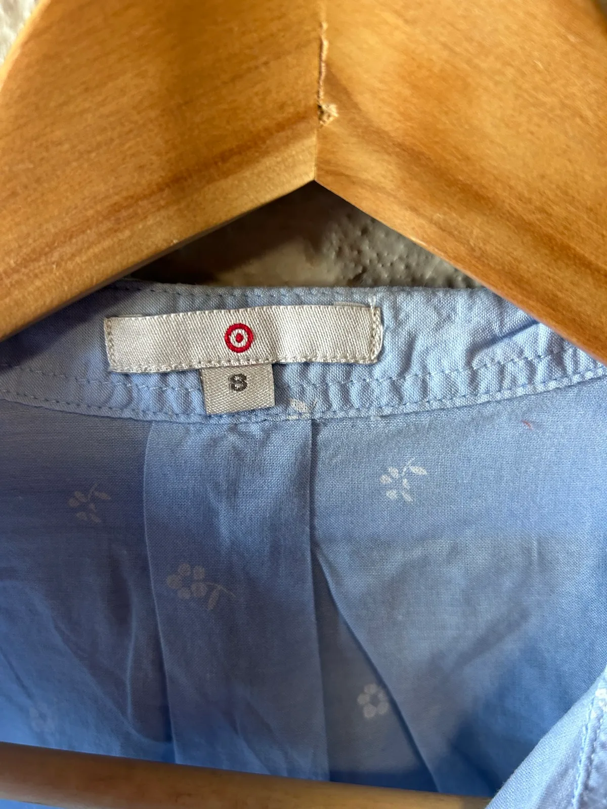 Target light blue sleeveless white floral print shirt – photo 3