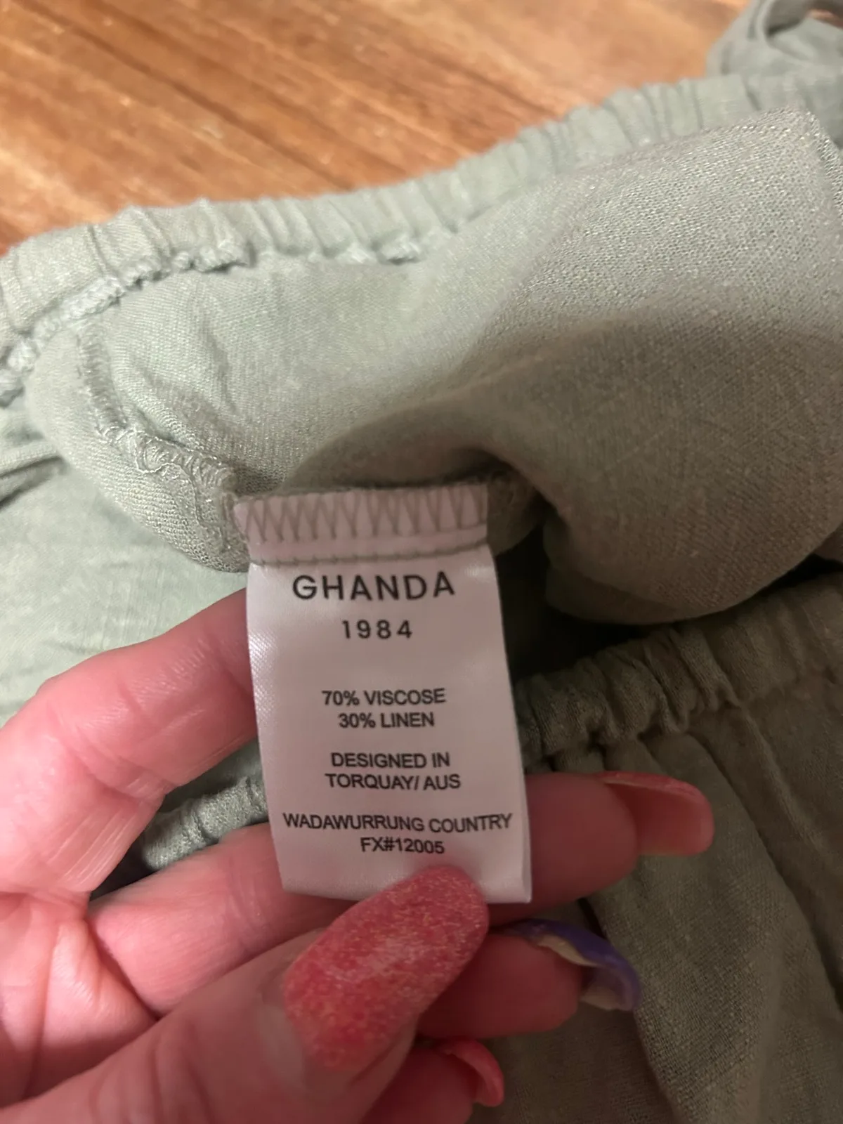 Ghanda olive green linen shorts – photo 5