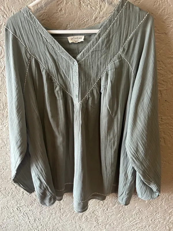 Talisman green cotton long sleeve blouse