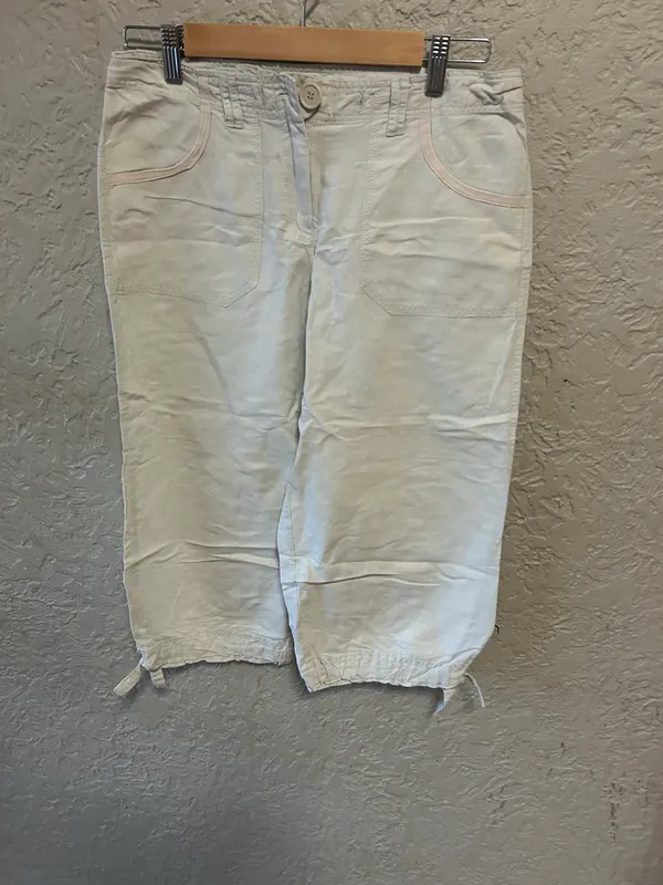 Cream target capri pants with ankle ties