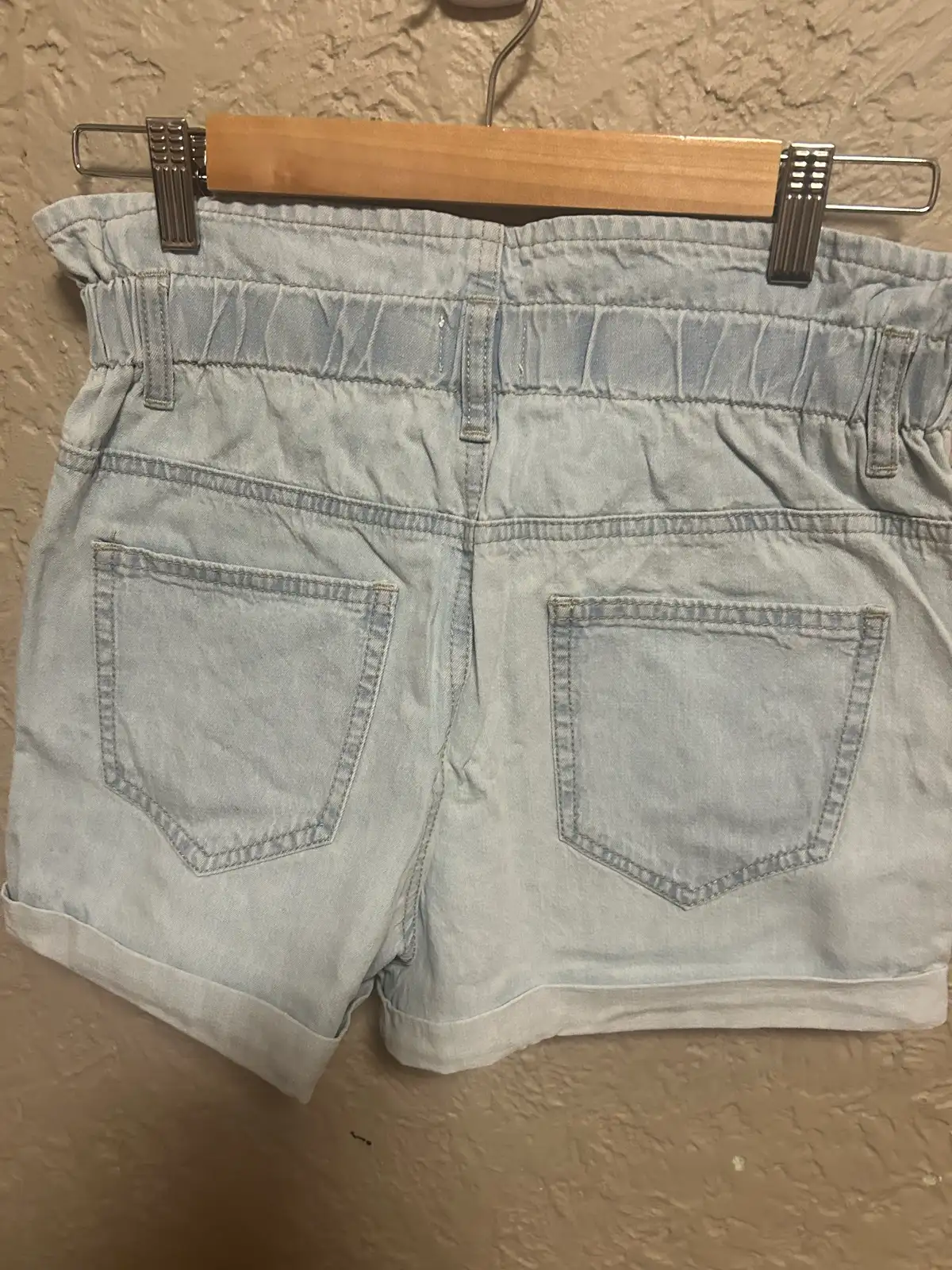 Cotton on light wash denim shorts – photo 3