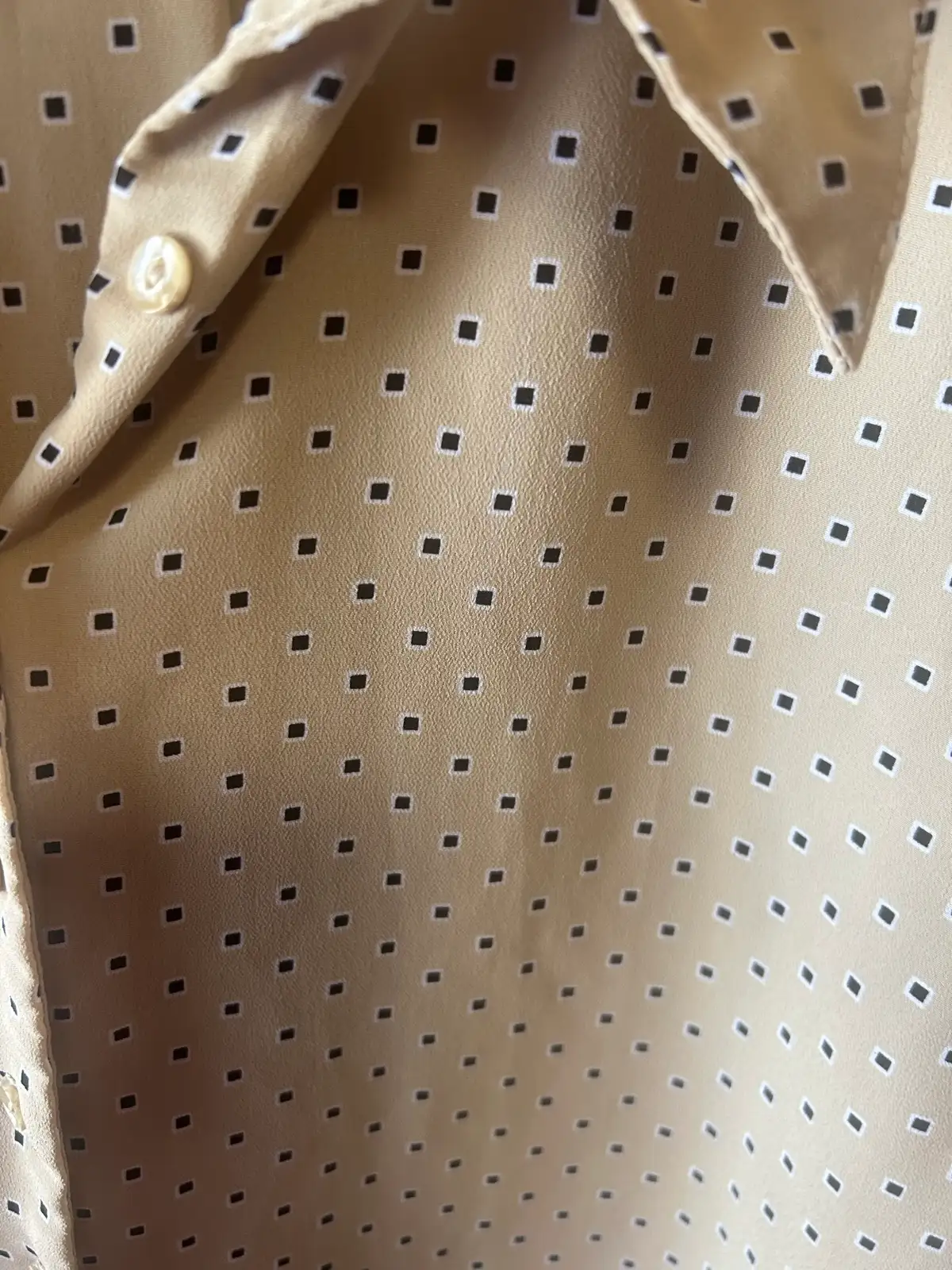 Women’s tan short sleeve shirt – photo 2
