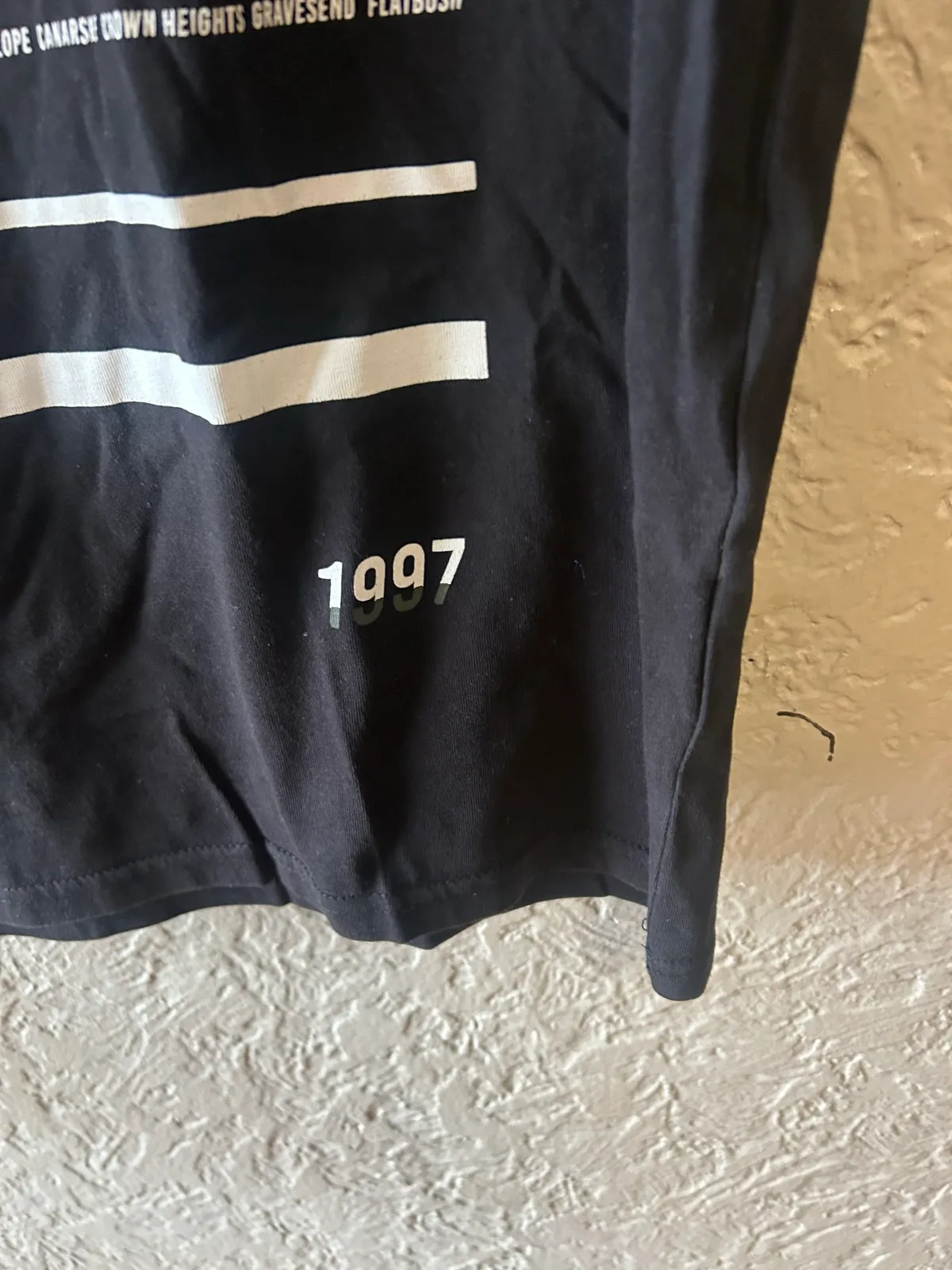 Connor men’s black graphic tee – photo 2