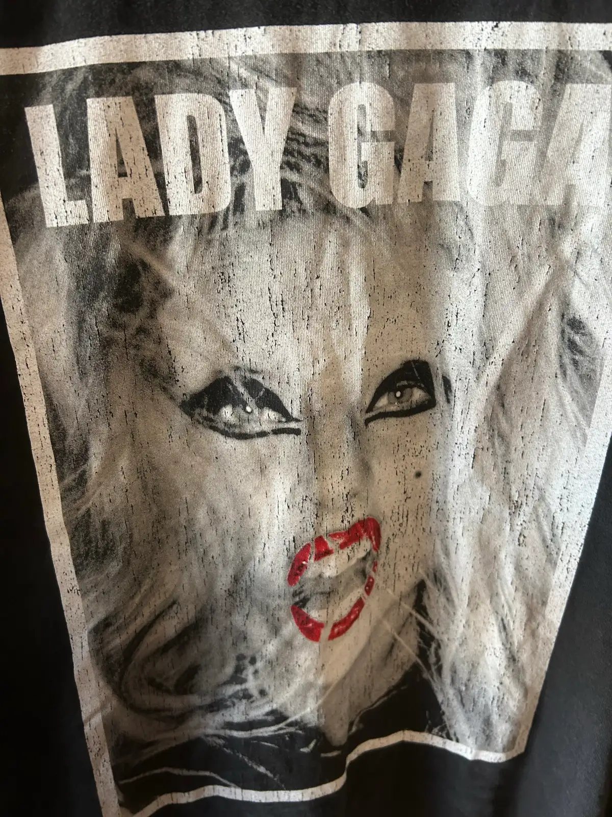 Lady Gaga black graphic tee – photo 2