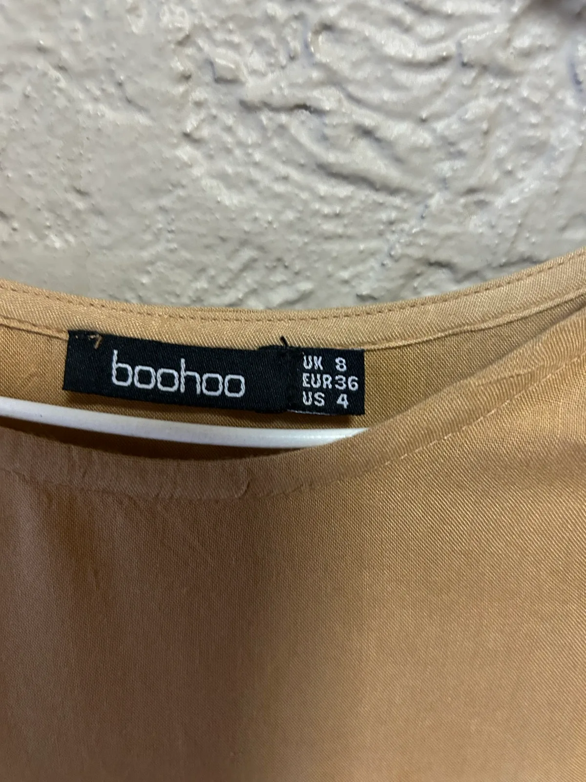 Boohoo tan tunic/dress with button detail — photo 3