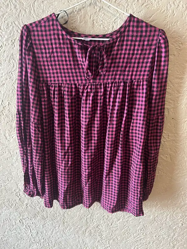 Anko pink/black plaid long sleeve blouse