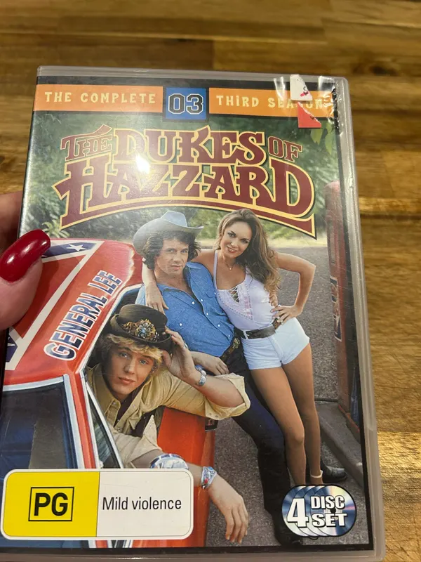 The dukes of hazard complete 3rd season