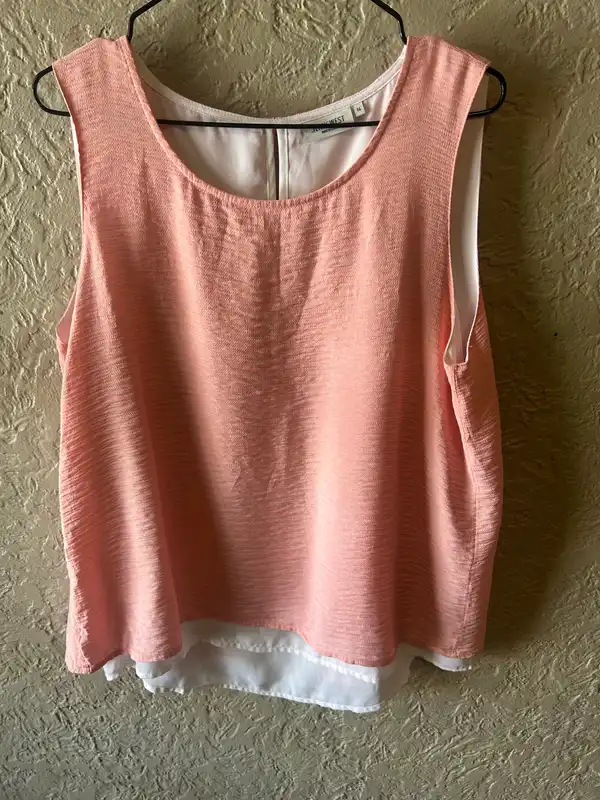 Jeanswest double layered pink/white tank top