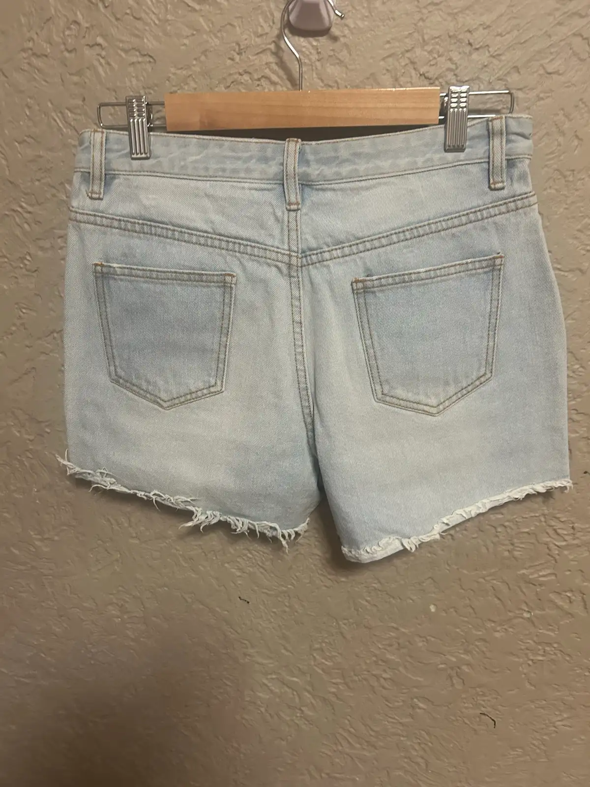 MinkPink light blue denim shorts – photo 3