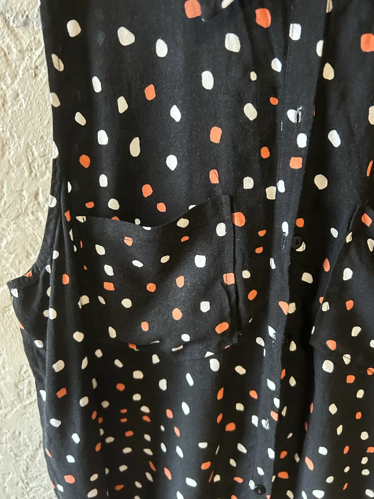 French connection black sleeveless blouse – photo 2