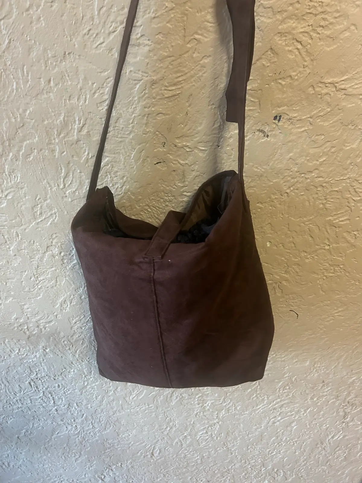 Brown faux suede shoulder bag – photo 5