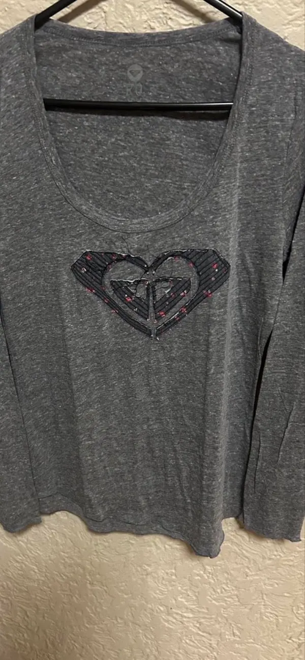 Roxy grey long sleeve tee