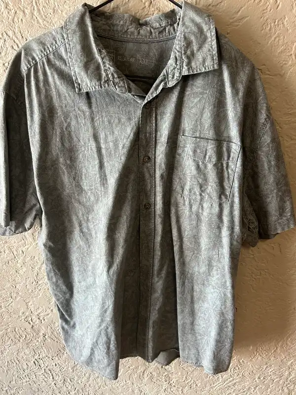The clothing co grey short sleeve shirt