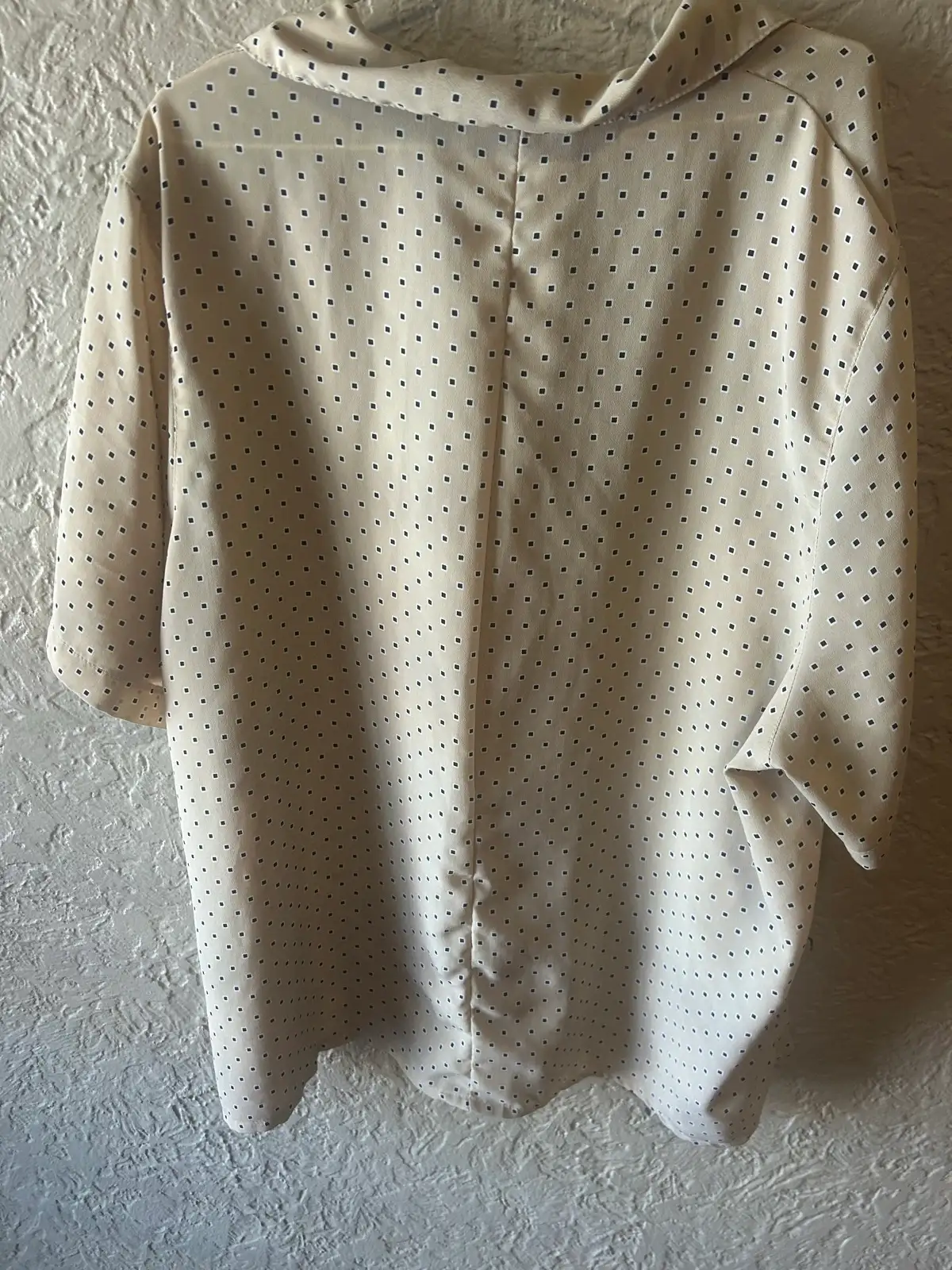Women’s tan short sleeve shirt – photo 3