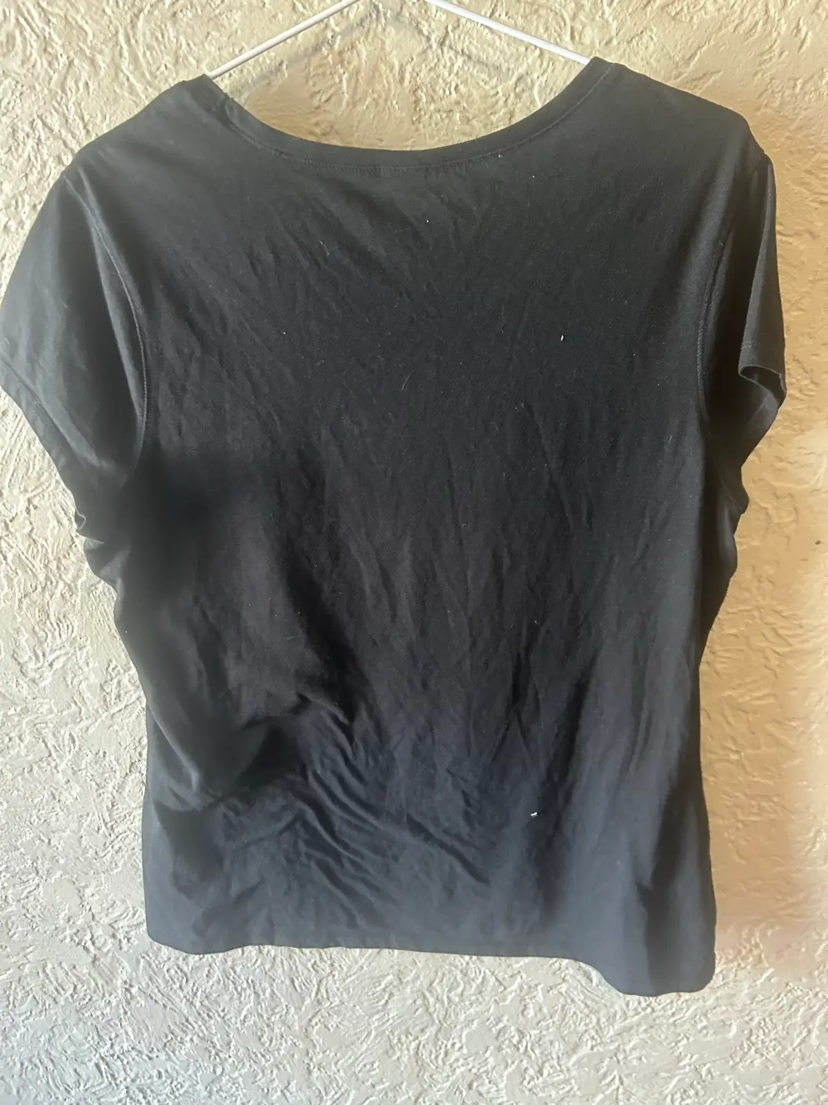 Black tee with ‘Amaze’ graphic size small – photo 2