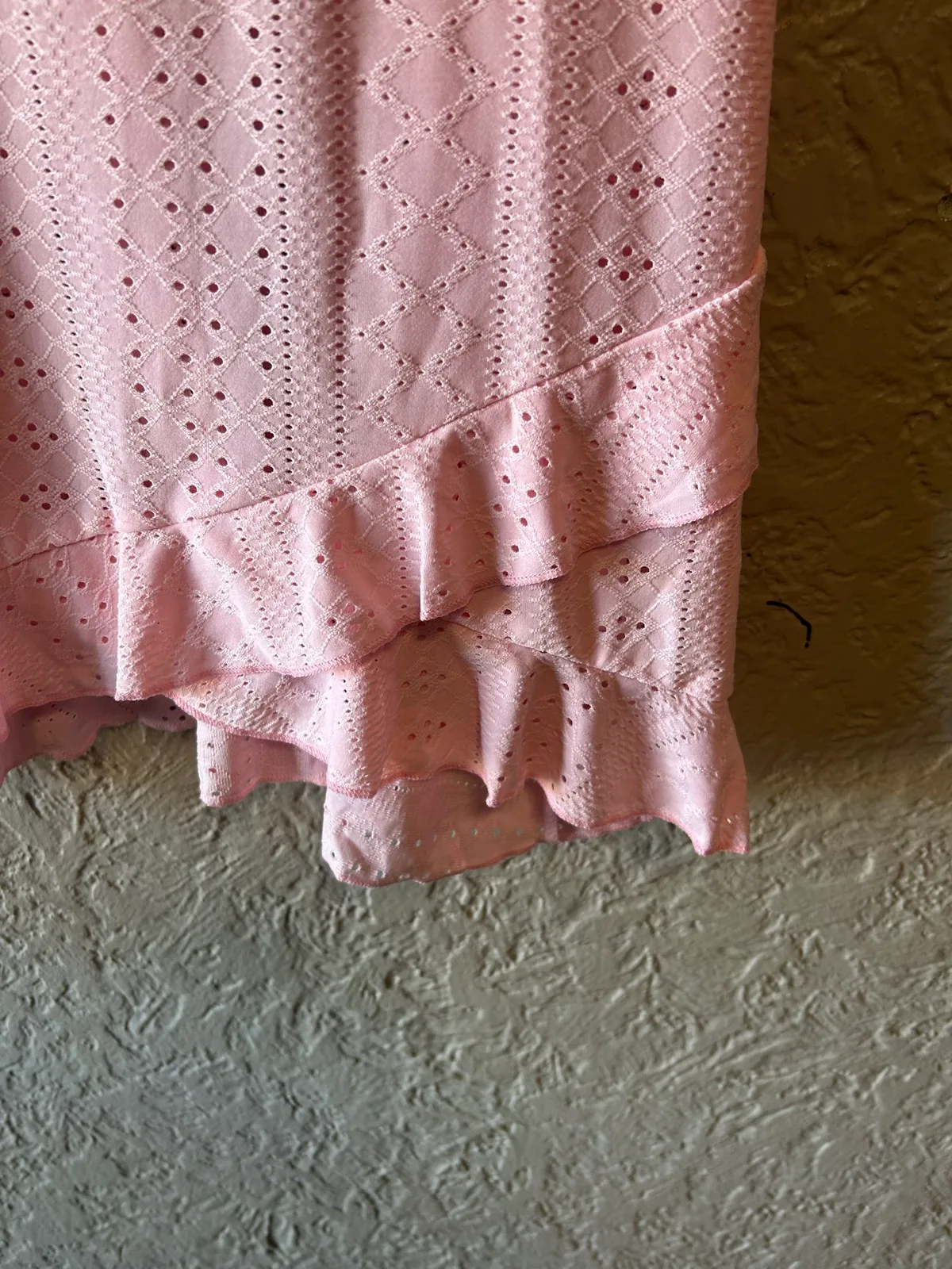 Pink tank top with eyelet lace detail – photo 2