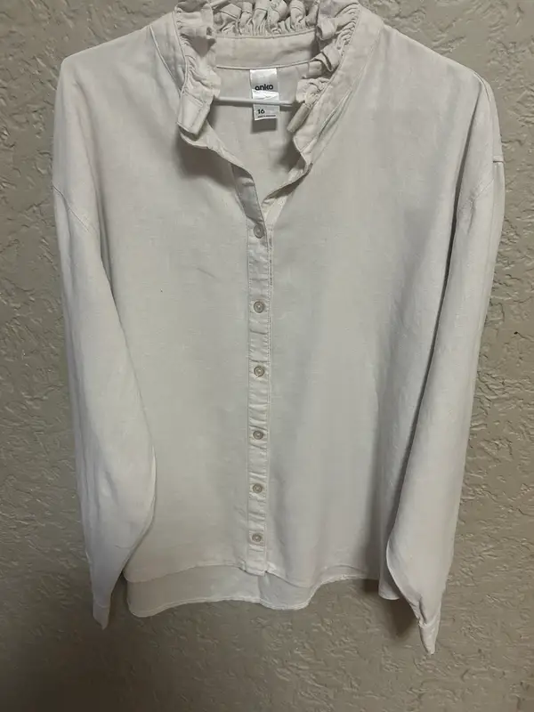 Anko beige linen shirt with ruffled collar