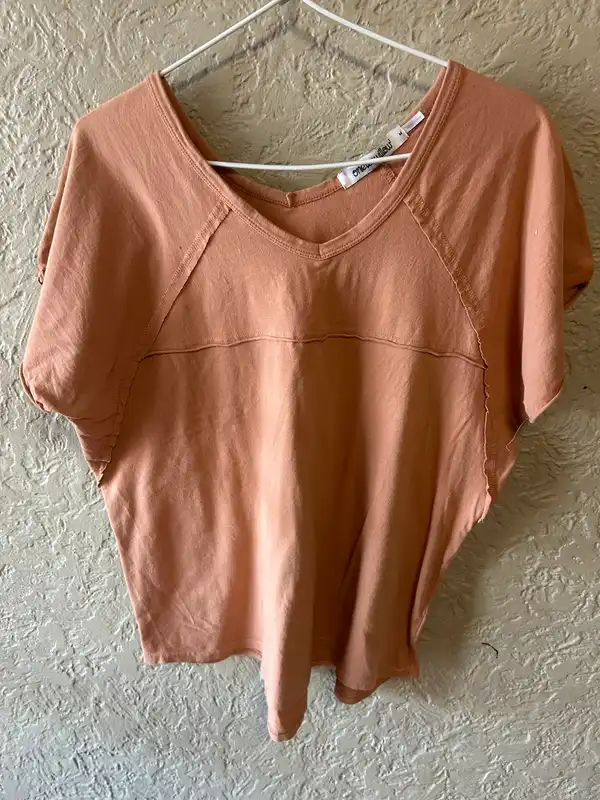 One ten willow peach raglan style top